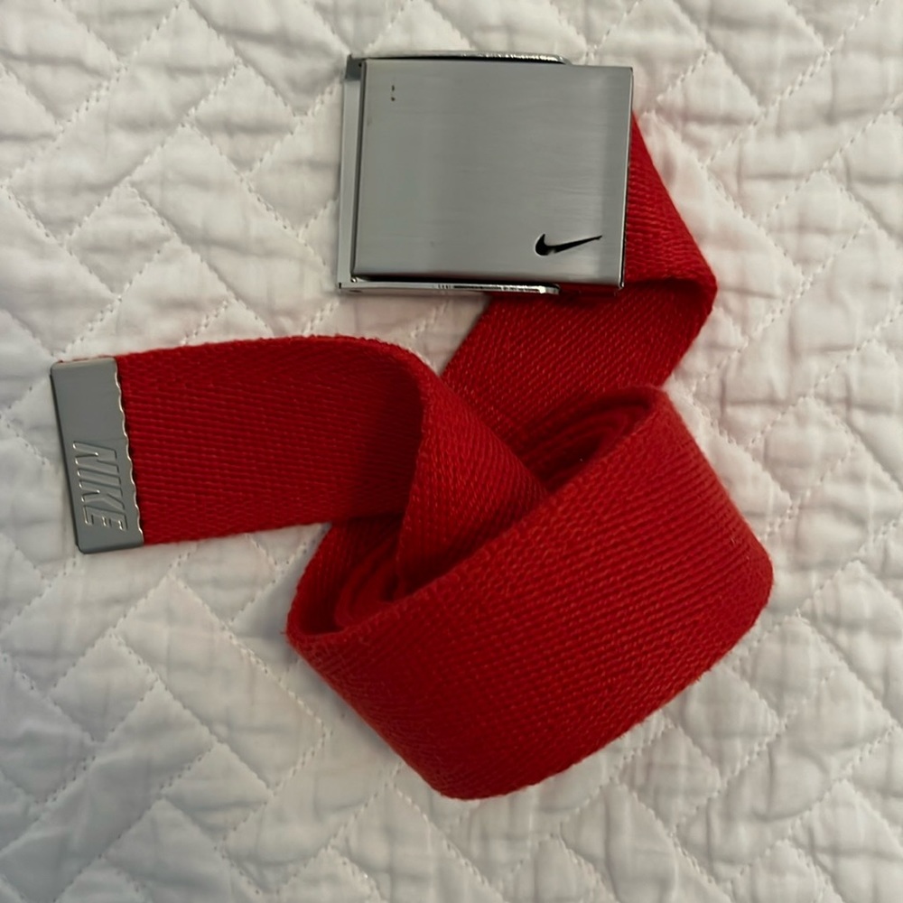 Nike Canvas Golf Belt size 36 (or smaller as it can be cut to size)